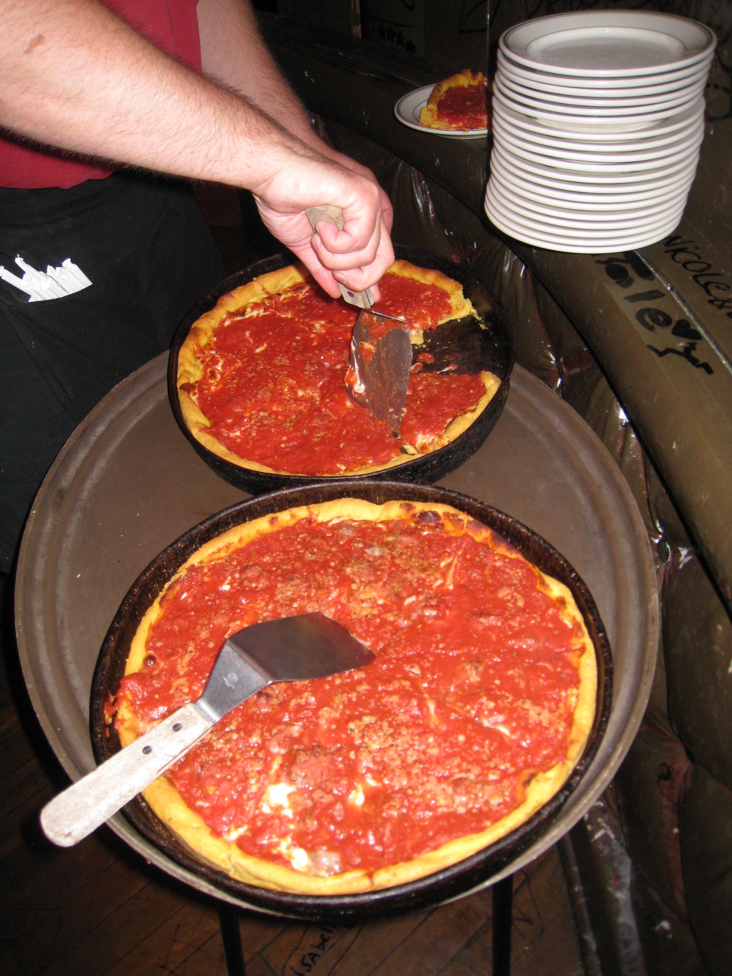 Gino's East Chicago style Deep Dish Pizza Jon Porter The Pizza Man