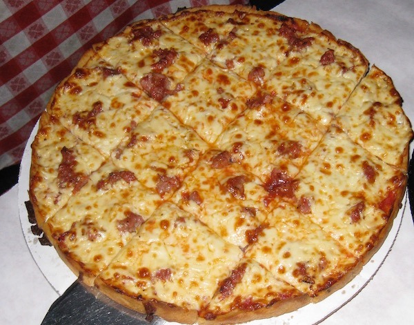 Pizanos Pan Pizza