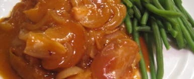 Food Travelist Pork Chops With Apples And Onions Delicious