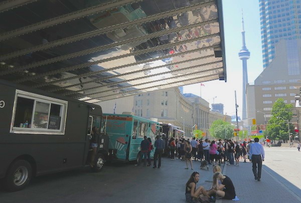 Food-Trucks-Toronto-Food-Travelist