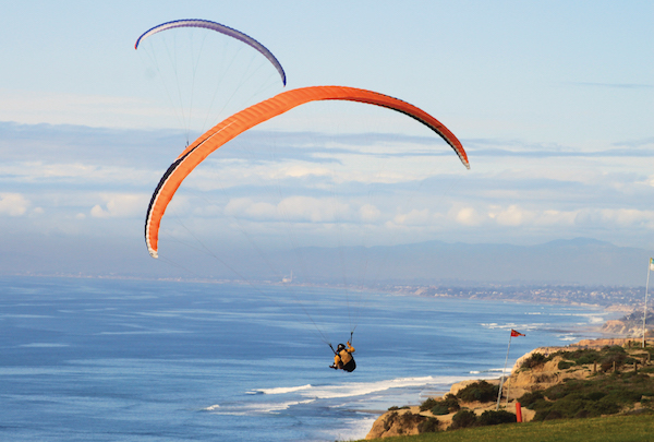 Torrey Pines hang gliders -Courtesy SanDiego.org