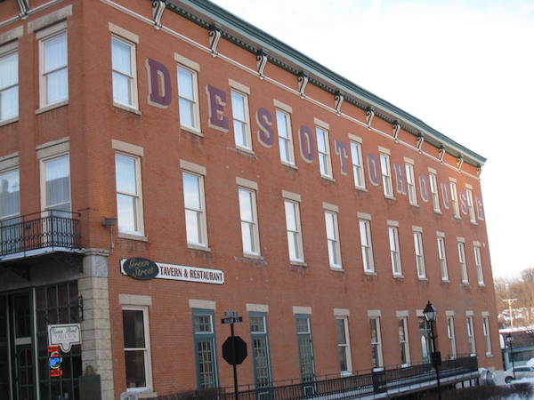 Desota House Hotel