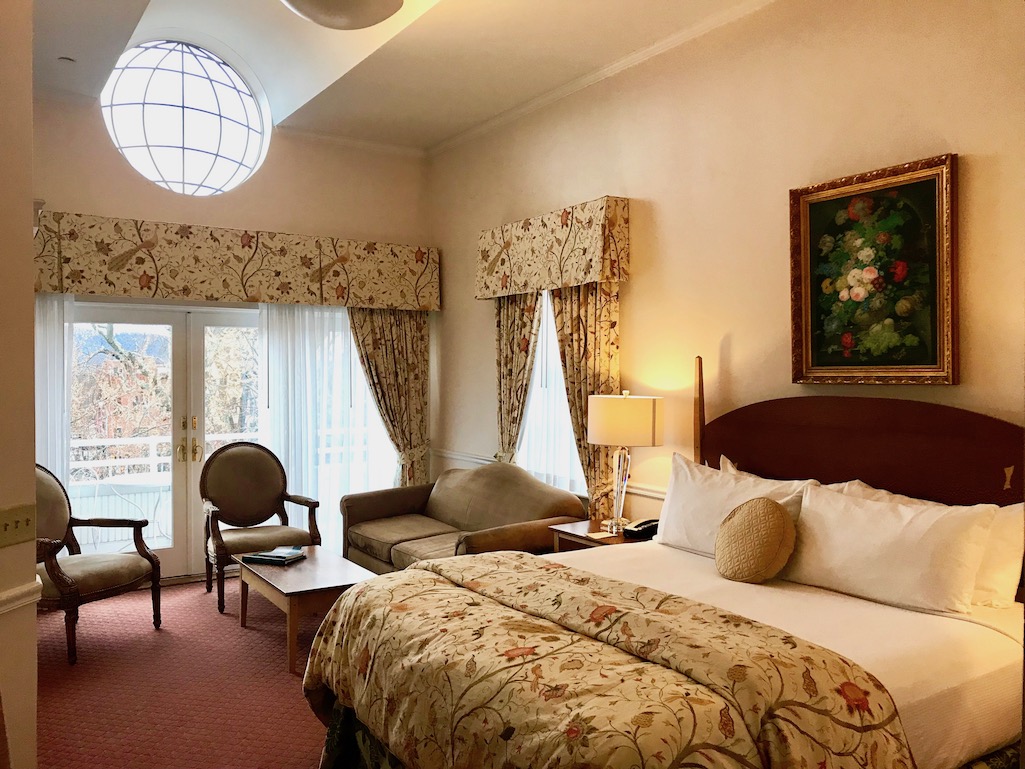 Suite at the Hotel Northampton 8 Reasons You Need To Know About Hampshire County