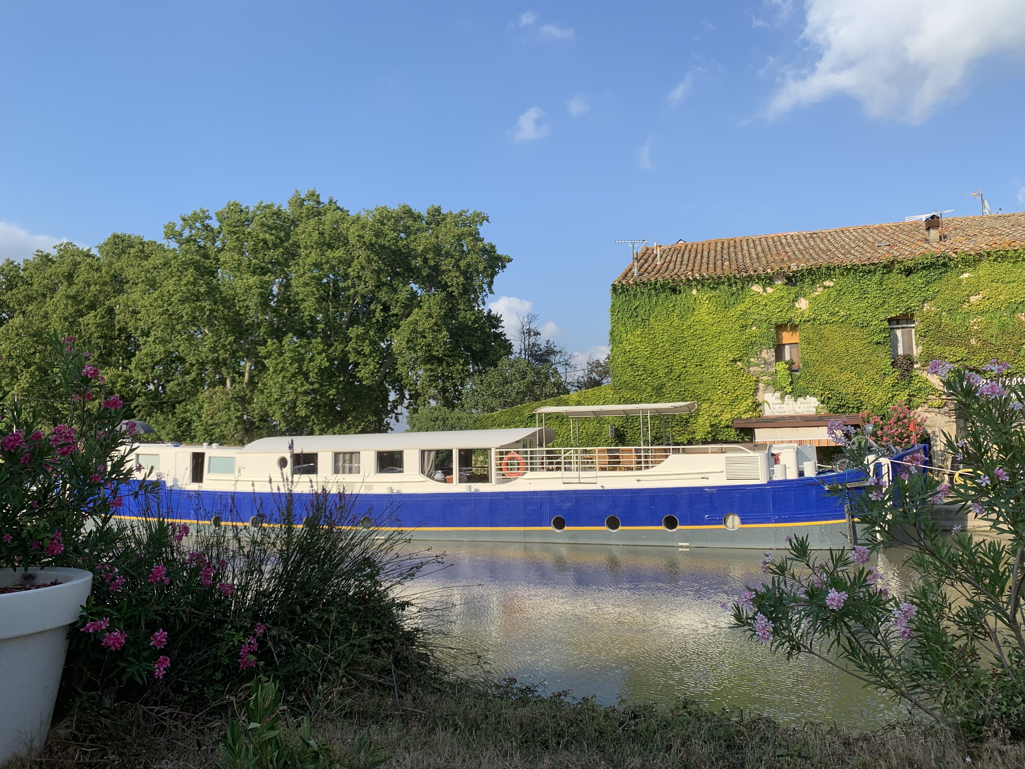 Enchante Docked at port European Waterways