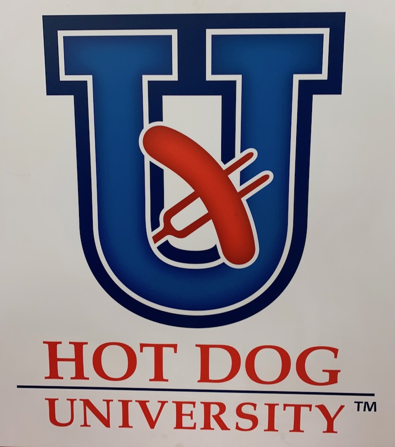 Hot Dog uNiversity Vienna Beef Chicago