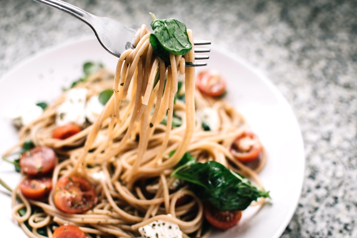 Go Simple With Spinach And Tomatoes