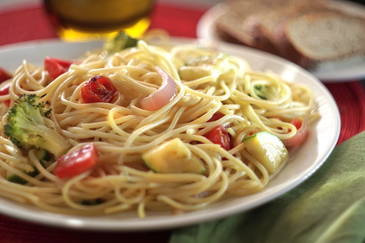 Easy And Fresh Spaghetti With Vegetables