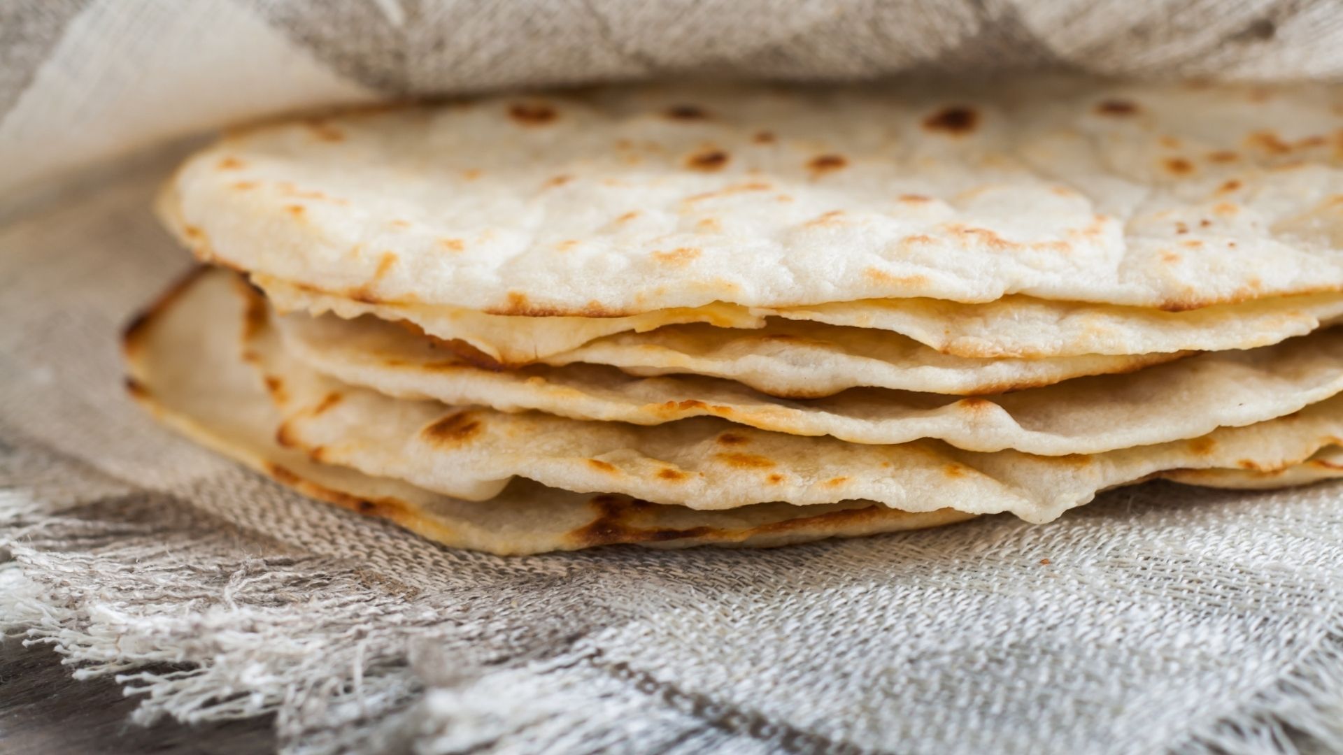 Homemade Greek Pita Bread — 100 Kitchen Stories